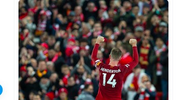 Kapten Jordan Henderson membuat performa cemerlang semalam. Foto: istimewa