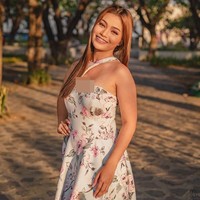 Nikki merupakan guru SMA asal Filipina di sekolah Nasional San Jose Del Monte. Foto: Facebook