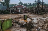 BNPB: Selain Hujan Lebat, Longsor-Banjir Bandang di Lebak Akibat Tambang