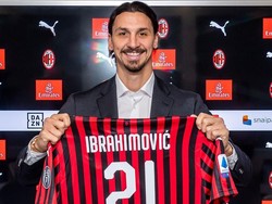Jika beberapa tahun lalu memakai seragam bernomor 11, musim ini Ibrahimovic memilih nomor 21 (Instagram @acmilan)