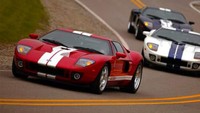 Di urutan ketiga mobil balap jadul Ford GT keluaran tahun 2005 terjual di angka USD 220.000 atau Rp 3,063 miliar. Foto: Gear Patrol
