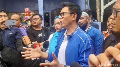 Ajak Anggota DPRD, Eko Patrio Temui Korban Banjir