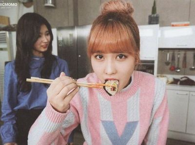 Pacaran dengan Heechul Super Junior, Momo Twice Paling Hobi Makan