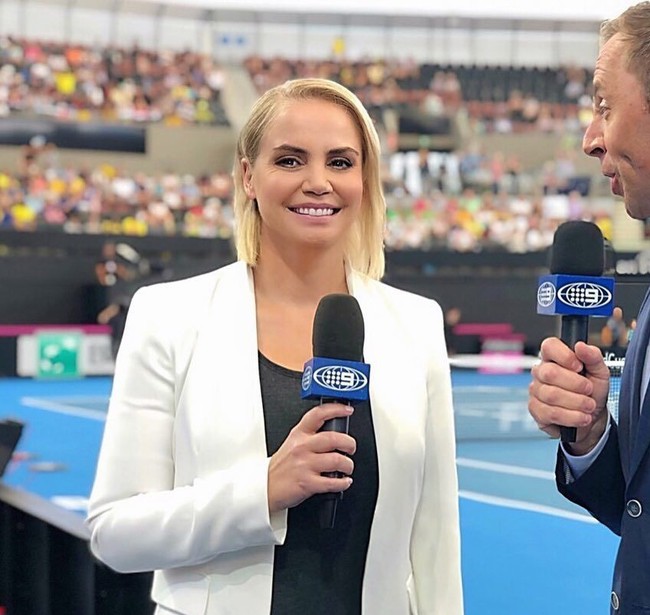 Selain itu, atlet asal Australia ini juga bergelut dengan depresi, demam kelenjar, dan kondisi tiroid yang mempengaruhi berat badannya. Berat badannya pun mencapai 120 kg tahun lalu. Foto: Instagram @dokic_jelena