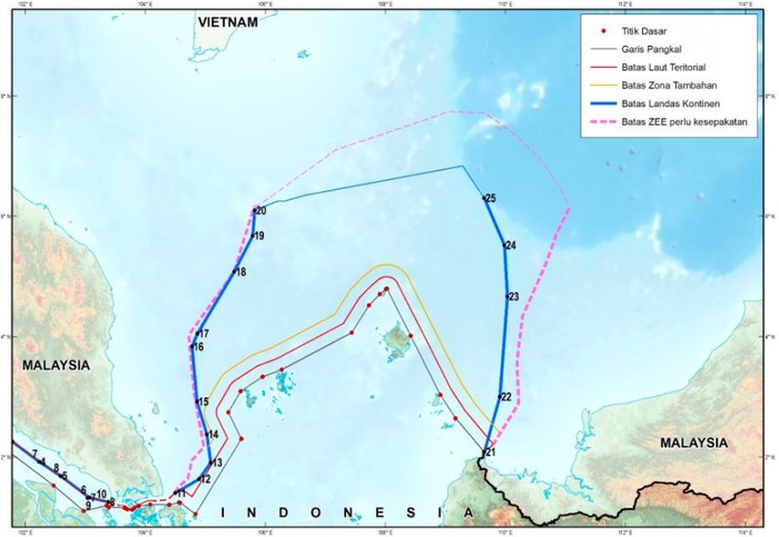 Peta Perairan Natuna (Sumber: Situs Seminar Nasional Geomatika/Badan Informasi Geospasial)