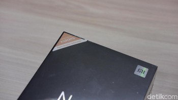 Mi Note 10 Pro dibuat di Indonesia. Foto: Adi Fida Rahman/detikINET