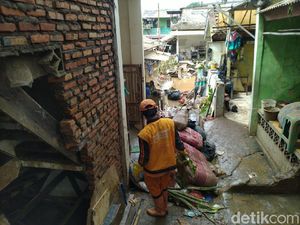 Tinjau Banjir di Pengadegan, Wamendes: Perlu Ada Relokasi, Tak Layak Huni
