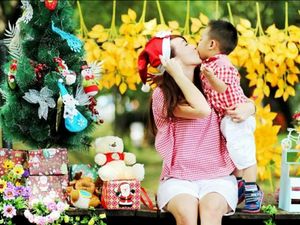 Keceriaan Mama & Anak Sambut Natal