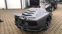 Lebih gila lagi, motor ini menggendong mesin besar berkonfigurasi V8. Jantung dari Guido ini adalah mesin V8 6.200 cc bertenaga 445 daya kuda yang sepertinya dicopot dari Corvette. Mesin Chevrolet tersebut mampu memproduksi tenaga dan torsi besar.