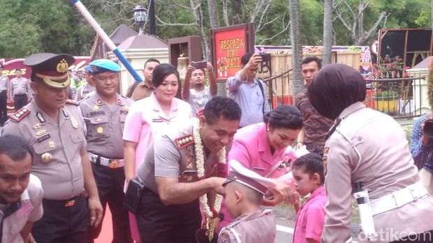 Kapolrestabes Medan Kombes JE Isir Resmi Bertugas