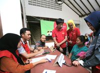Indosat Ooredoo Sediakan Pengobatan & Komunikasi Gratis untuk Korban Banjir