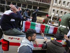 Momen Gedung Parlemen Irak Diduduki Ratusan Demonstran
