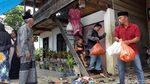 Foto: Tradisi Bagi-bagi Buah Sambut Panen di Sulawesi