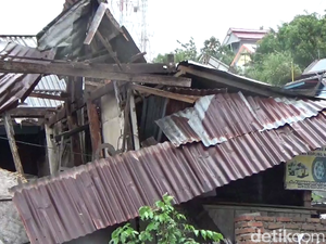 Diterjang Angin Kencang, Puluhan Rumah di Parepare Rusak