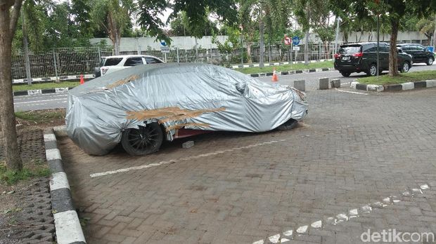 Tarif Parkir Puluhan Juta Mobil BMW di Bali