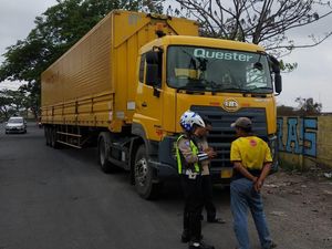 Kemenhub Bakal Potong Truk Obesitas demi Keselamatan!