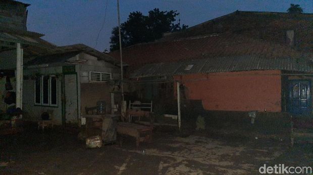 Bak Kota Mati, Rumah-rumah di Pengadegan Ditinggal Warga Mengungsi