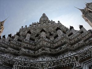 Indonesia Perlu Contoh Cara Thailand Tekan Kasus COVID-19