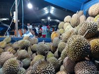 Pencinta Durian, Riau Saat Ini Dilanda 