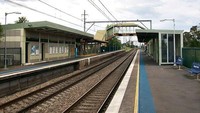 Stasiun Macquarie Field di Australia menjadi tempat penampakkan sesosok hantu gadis remaja dengan tangan yang berlumuran darah. Hantu itu juga terdengar berteriak di area paltform. Istimewa/Dok. www.indiatimes.com.