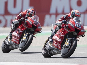 Dovi dan Petrucci: Rival di MotoGP, Akrab di Luar Lintasan