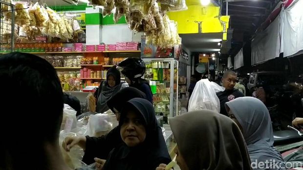 Yuk Berburu Dodol, Bakso Aci juga Durian Sebelum Pulang Dari Garut