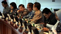Pada rapat kabinet terbatas tersebut presiden mengajukan tiga usulan dalam menuntaskan persoalan masalah gas untuk industri, salah satunya penghilangan jatah untuk pemerintah.