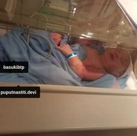 Putra Ahok dan Puput diberi nama Yosafat Abimanyu Purnama . Namanya merupakan perpaduan dari Alkitab dan bahasa Sansekerta. Jika ditelaah, nama anak Ahok-Puput bisa berarti raja yang berani, bertabiat baik dan memiliki sifat kepahlawanan. Foto: Instagram