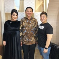 Kini istri Ahok ini baru melahirkan seorang putra. Anak Ahok dan Puput diketahui diberi nama Yosafat Abimanyu Purnama. Selamat atas kelahiran putra pertamanya Ahok Puput!Foto: Instagram @fdphotography90