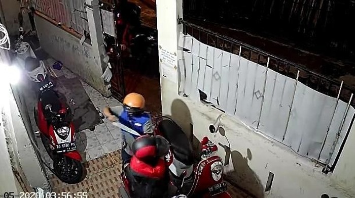 DOK. ISTIMEWA/ Tangkapan layar pencuri berparang di Makassar