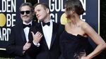 Tingkah Usil dan Lucu Joaquin Phoenix di Golden Globe 2020