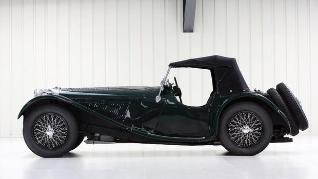 Mobil klasik SS Jaguar 100