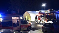 Kecelakaan terjadi pada pukul 1.15 waktu setempat di desa Lutago dekat perbatasan Austria di daerah yang terkenal dengan ski. Reiwillige Feuerwehr Luttach via AP.
