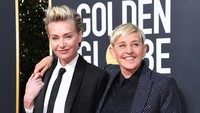 Senyum tak pernah lepas dari wajah Ellen DeGeneres di ajang tersebut. Jon Kopaloff/Getty Images