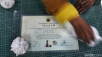 Dokumen warga yang rusak dapat direstorasi secara gratis.