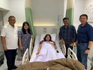 Ahok Terlihat Tinggalkan Kamar Bersalin Puput, Pengamanan RS Jadi Ketat?