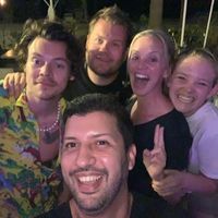 Makan Malam Bersama Adele dan James Corden, Harry Style Tinggalkan Uang Tip $ 2.020