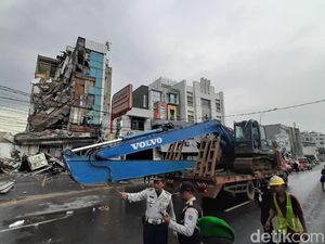 Fakta-fakta Gedung Ambruk di Slipi