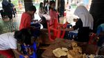 Semangat Siswa SD di Bintaro Kerja Bakti di Sekolah Pascabanjir