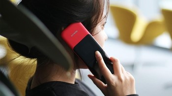 Di China, Nokia 2720 dibanderol Rp 1,3 juta. Semoga saja ponsel ini mendarat di Indonesia ya detikers.  Foto: Sina Mobile 