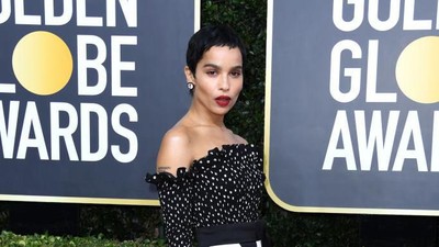 Foto: 10 Artis Berbusana Terbaik di Golden Globes 2020