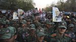 Warga Iran Turun ke Jalan Iringi Pemakaman Jenderal Soleimani