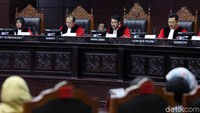 Gugatan itu diajukan oleh Koalisi Advokat untuk Kebenaran dan Keadilan Rakyat Papua pada 12 April 2019. 