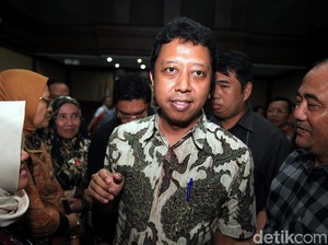 Dituntut 4 Tahun Bui, Rommy: Copas dari Dakwaan