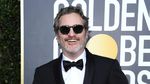 Tingkah Usil dan Lucu Joaquin Phoenix di Golden Globe 2020