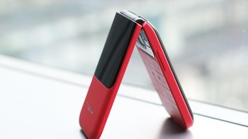 Jeroannya mengusung prosesor 1.1GHz Dual-Core Qualcomm 205 Mobile Platform (MSM8905) dengan RAM 512 MB. Foto: Sina Mobile