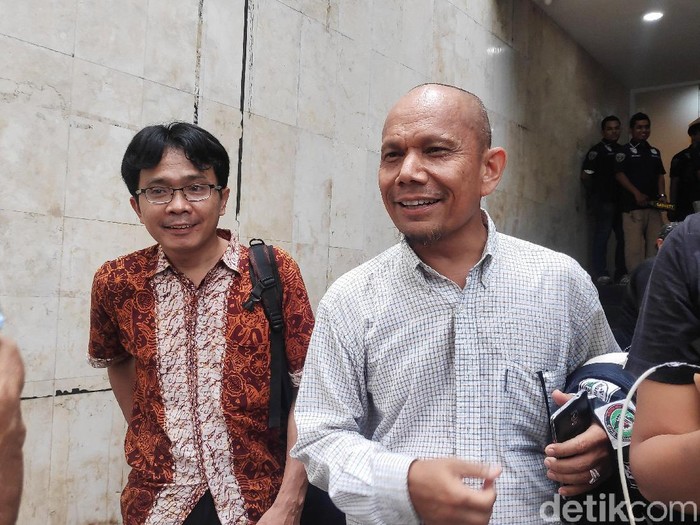 Pengacara Novel Baswedan, Saor Siagian