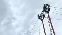 Diketahui hingga Senin (6/1), dari total 172 gardu terdampak banjir bandang, PLN telah berhasil memulihkan 149 gardu. Istimewa/Dok. PLN.