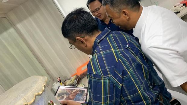 Wajah Semringah Ahok-Puput Usai Kelahiran Putra Pertama