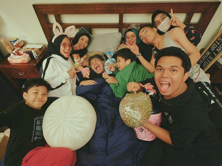 Sering Liburan Bareng, Ini Formasi Lengkap Gen Halilintar Saat Kulineran Seru